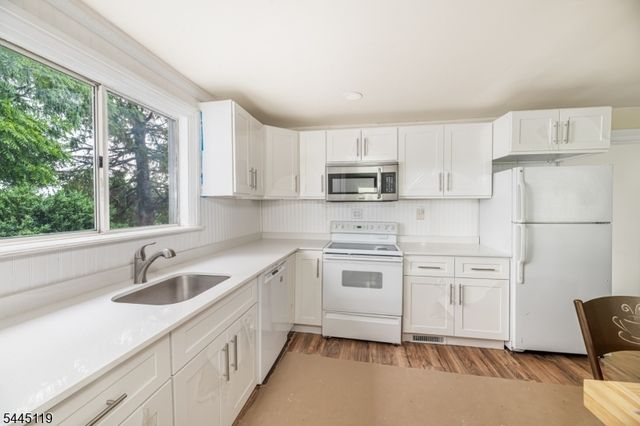 68 Libertyville Rd, Wantage Twp., NJ 07461