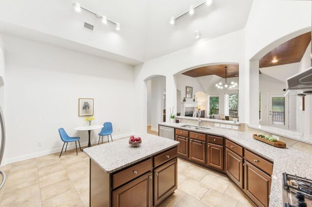 7816 Oteka CV, Austin, TX 78735