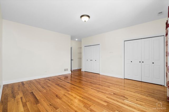 3326 S Lituanica Avenue, Chicago, IL 60608