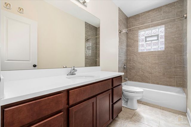 3326 S Lituanica Avenue, Chicago, IL 60608