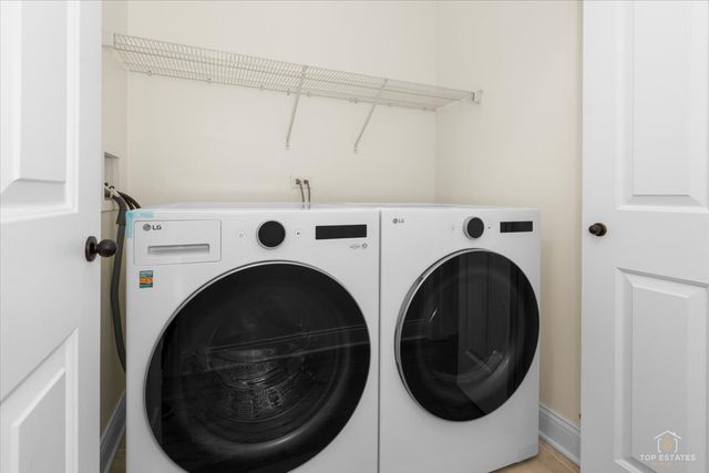 3326 S Lituanica Avenue, Chicago, IL 60608