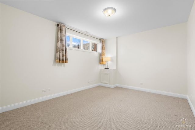 3326 S Lituanica Avenue, Chicago, IL 60608