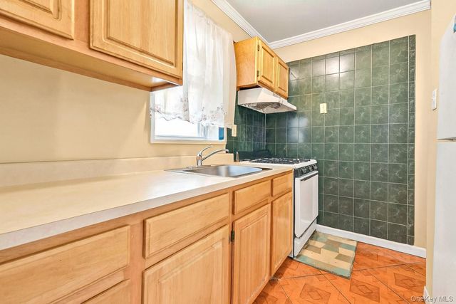 522 E 139th Street, Bronx, NY 10454