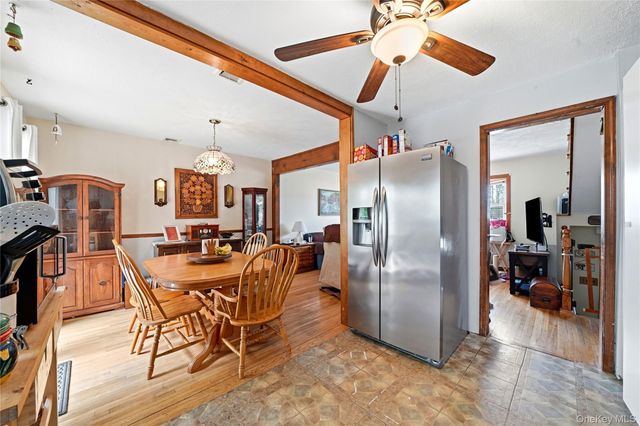 100 Harrisburg Street, Bay Shore, NY 11706