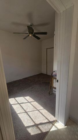 318 Wisconsin Street NE, Albuquerque, NM 87108