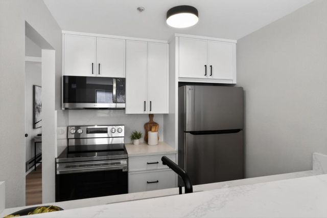 2901 Macarthur Boulevard 313, Oakland, CA 94602