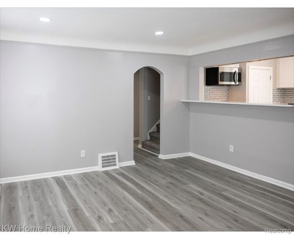 20051 Prairie Street, Detroit, MI 48221