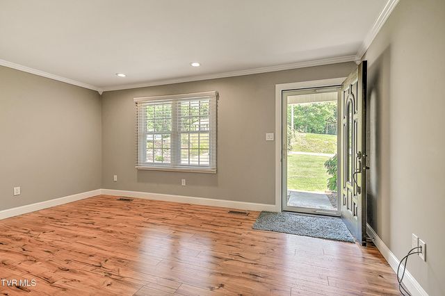 19577 Greenbriar Drive, Bristol, VA 24202