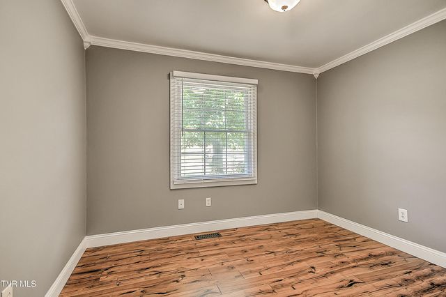 19577 Greenbriar Drive, Bristol, VA 24202