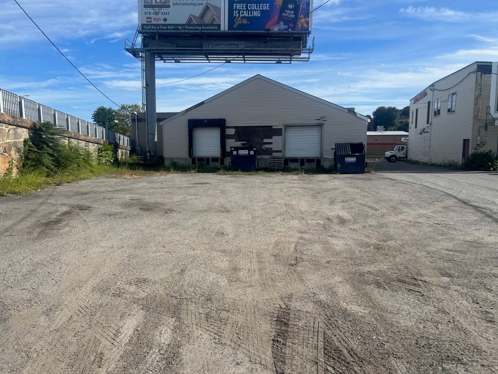 85-87 Water St, Fitchburg, MA 01420