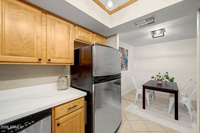 1340 N RECKER Road 143, Mesa, AZ 85205