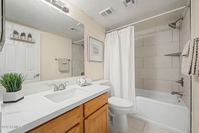 1340 N RECKER Road 143, Mesa, AZ 85205