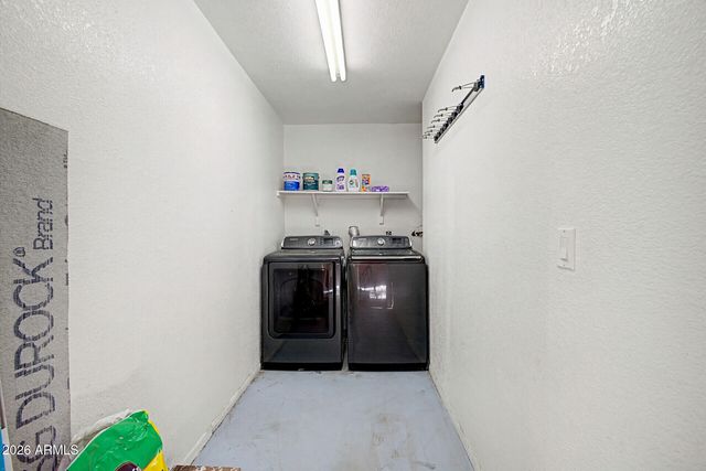 1340 N RECKER Road 143, Mesa, AZ 85205