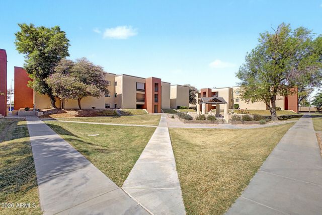 1340 N RECKER Road 143, Mesa, AZ 85205