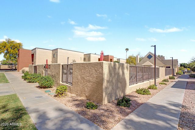 1340 N RECKER Road 143, Mesa, AZ 85205