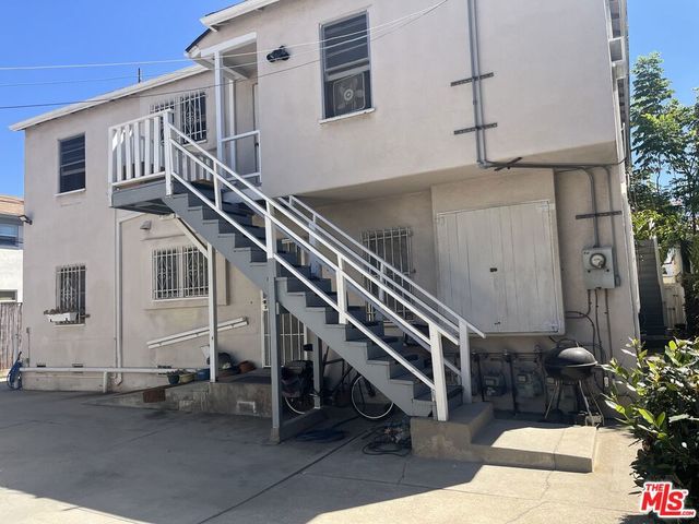 1433 S Fairfax Avenue, Los Angeles, CA 90019
