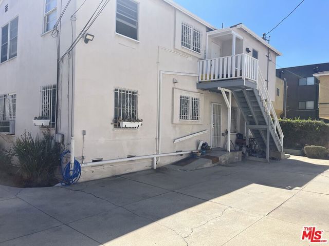 1433 S Fairfax Avenue, Los Angeles, CA 90019