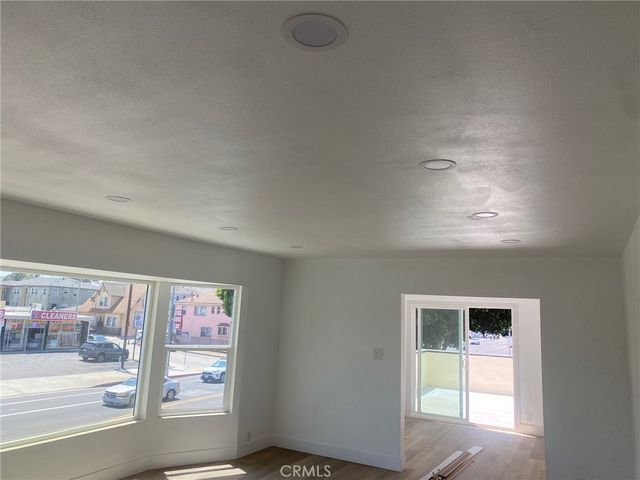 3201 W Florence, Los Angeles, CA 90043