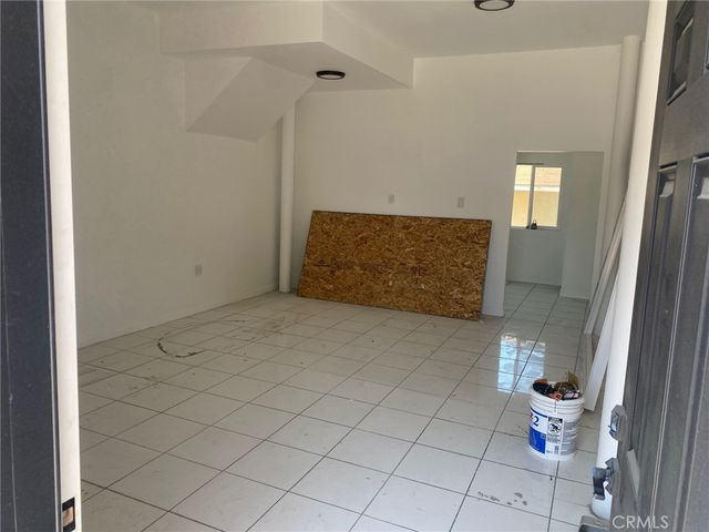 3201 W Florence, Los Angeles, CA 90043