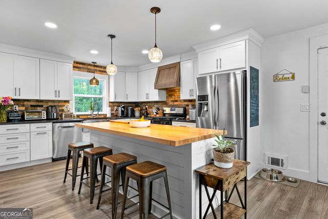 100 Carrollwood Drive, Fayetteville, GA 30215