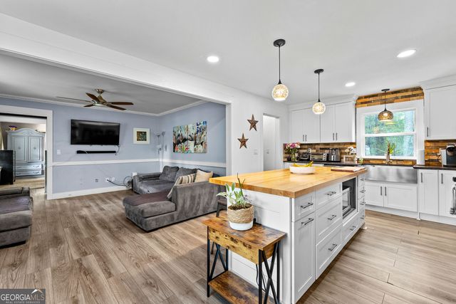 100 Carrollwood Drive, Fayetteville, GA 30215