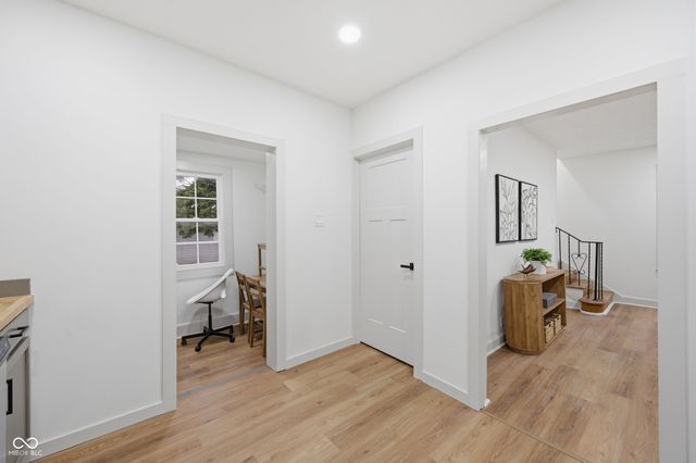 106 S 3rd Avenue, Beech Grove, IN 46107