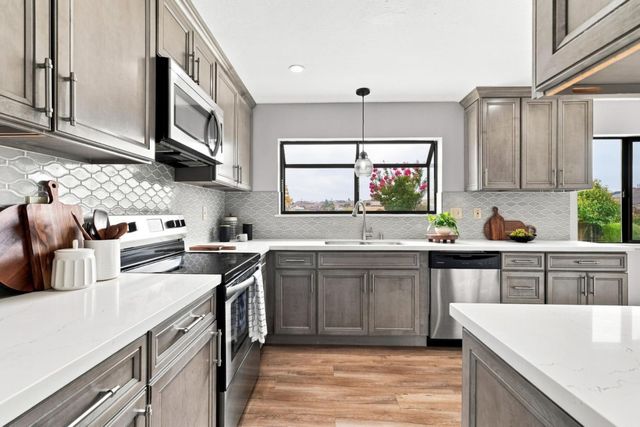 130 Wren Court, Hercules, CA 94547