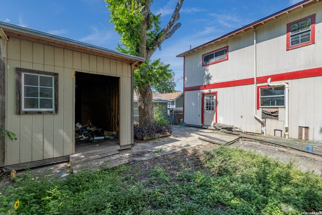 2029 BURTON AVE, San Antonio, TX 78221