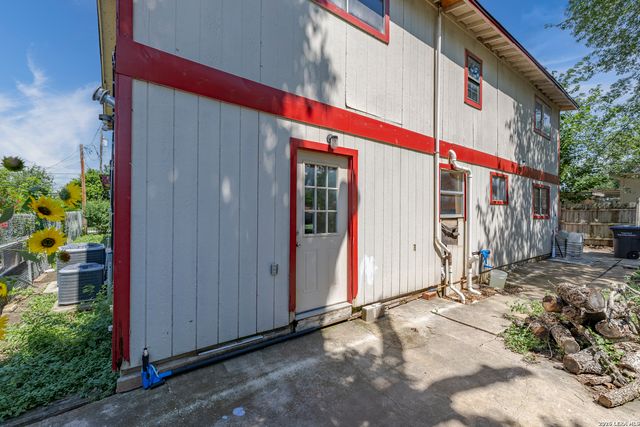 2029 BURTON AVE, San Antonio, TX 78221