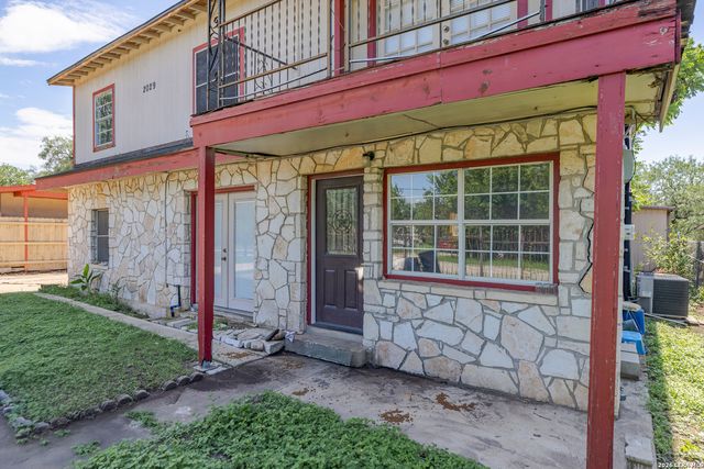 2029 BURTON AVE, San Antonio, TX 78221