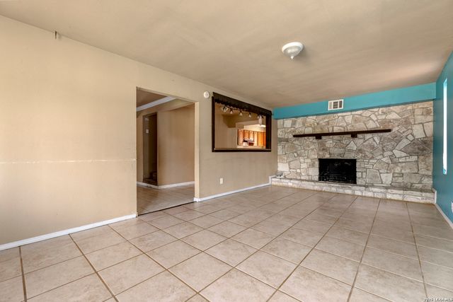 2029 BURTON AVE, San Antonio, TX 78221