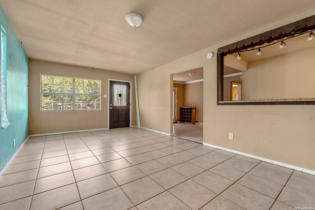 2029 BURTON AVE, San Antonio, TX 78221