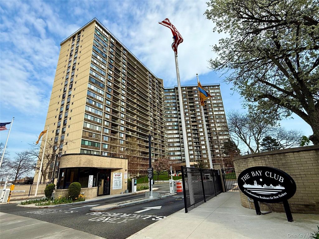 2 Bay Club Drive 17Z2, Bayside, NY 11360