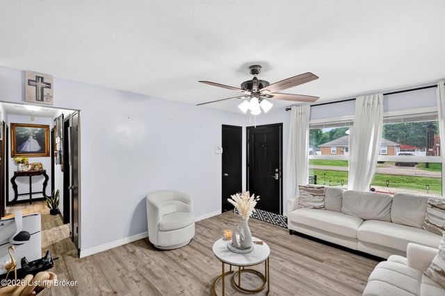 5114 Frey Dr, Louisville, KY 40219