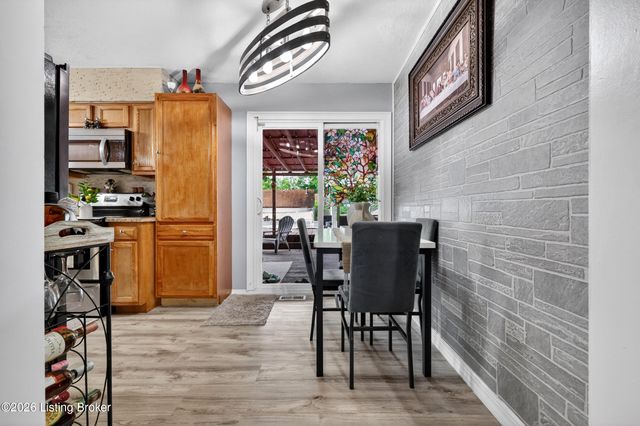 5114 Frey Dr, Louisville, KY 40219