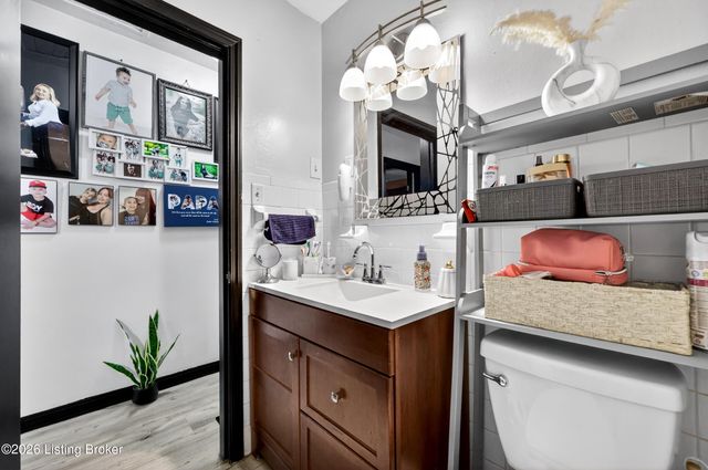 5114 Frey Dr, Louisville, KY 40219