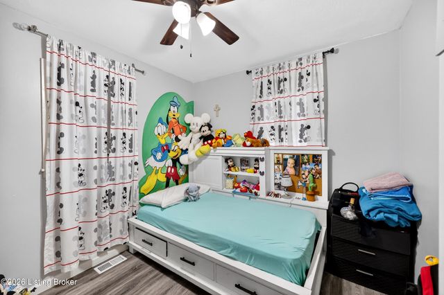 5114 Frey Dr, Louisville, KY 40219