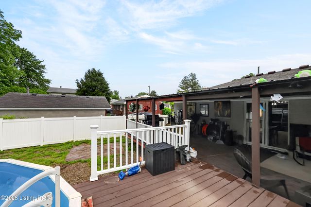 5114 Frey Dr, Louisville, KY 40219