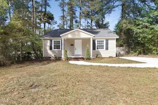 722 Kooler Circle, Fayetteville, NC 28305