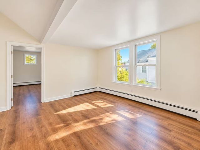 152 Spruce St 3, Watertown, MA 02472
