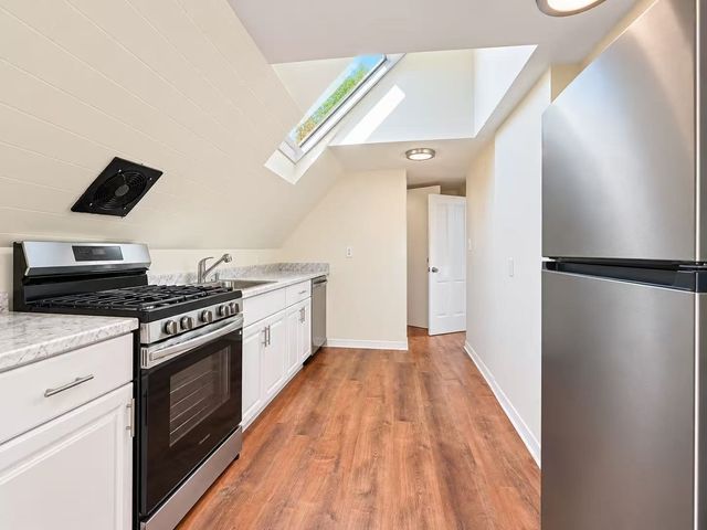 152 Spruce St 3, Watertown, MA 02472