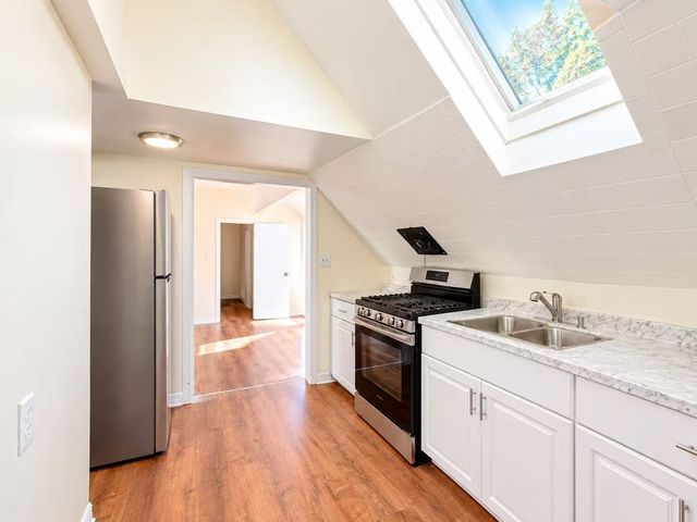 152 Spruce St 3, Watertown, MA 02472