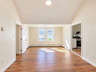 152 Spruce St 3, Watertown, MA 02472