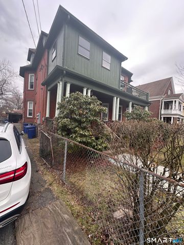 402 Sigourney Street 3rd Floor, Hartford, CT 06112
