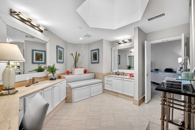 2920 SE Dune Drive 420, Stuart, FL 34996