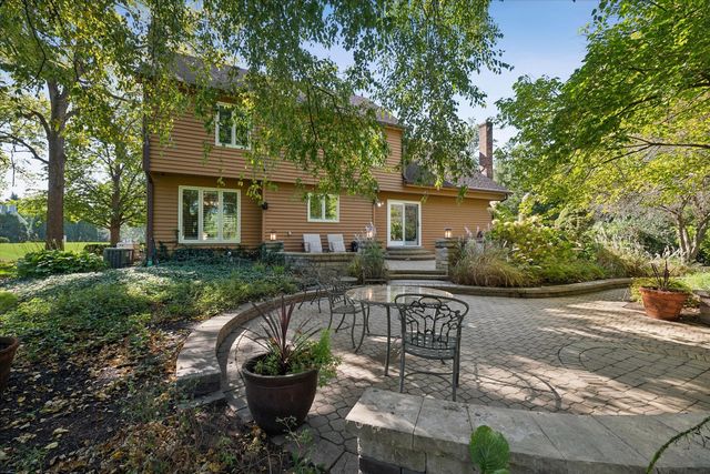 400 Bramble Lane, Deer Park, IL 60010