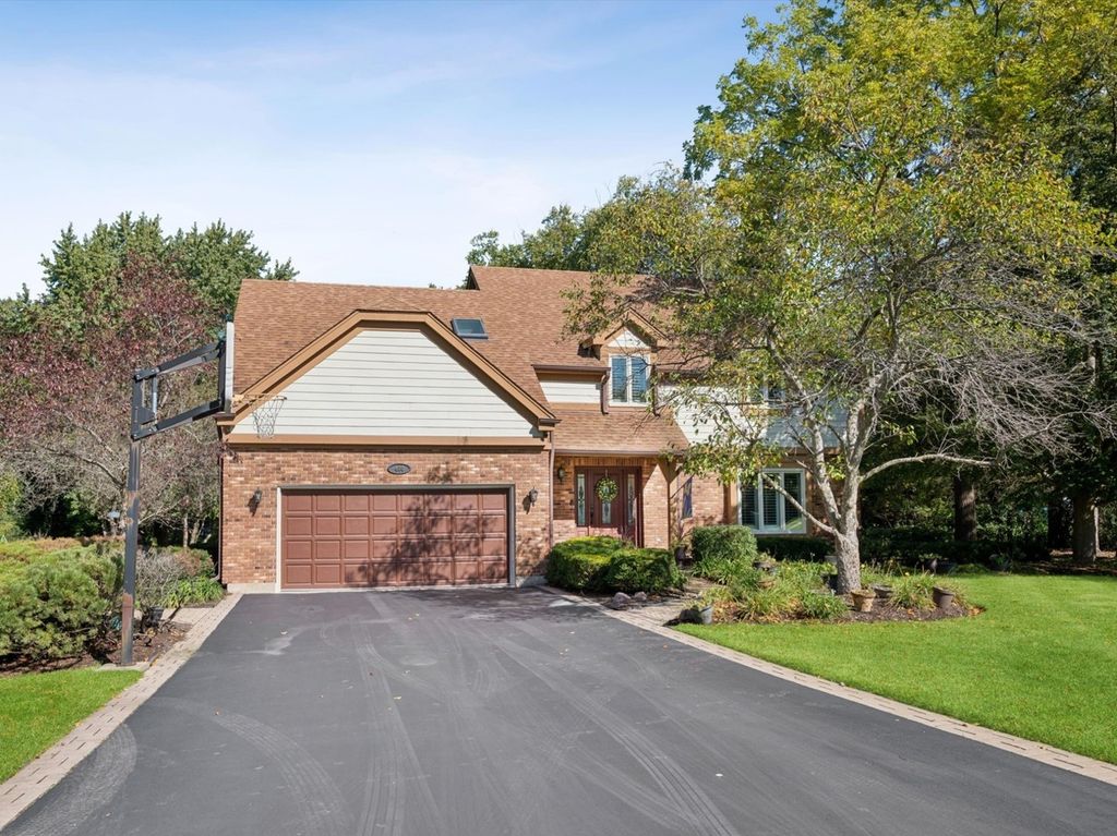 400 Bramble Lane, Deer Park, IL 60010