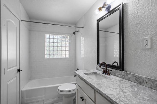 3607 Shelby Drive, Fort Worth, TX 76109