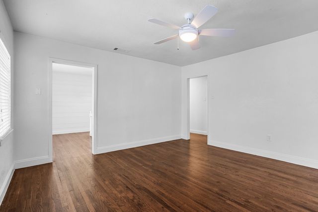 3607 Shelby Drive, Fort Worth, TX 76109