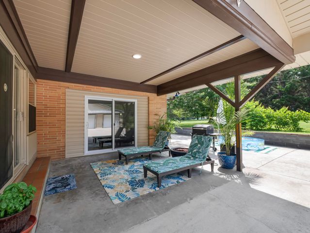 74 May Avenue, Trenton, GA 30752